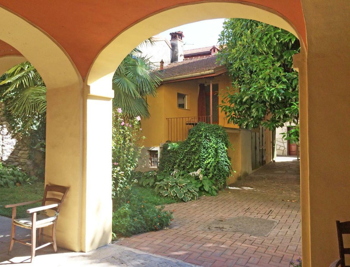 Apartment La Bigatera Castelveccana Exteriör bild
